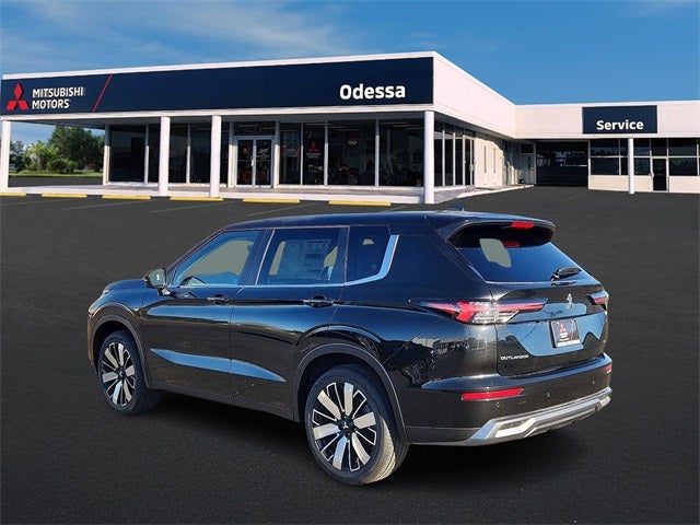 2026 Mitsubishi Outlander SE