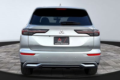 2026 Mitsubishi Outlander SE