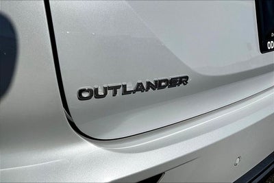 2026 Mitsubishi Outlander SE
