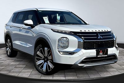 2026 Mitsubishi Outlander SE