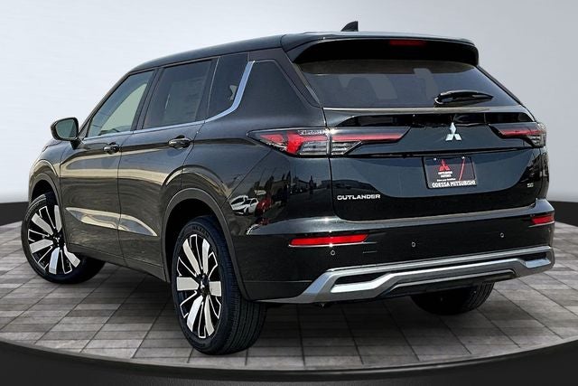 2026 Mitsubishi Outlander SE