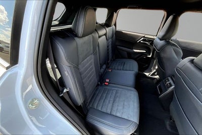 2026 Mitsubishi Outlander LE