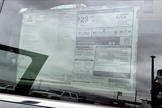 2026 Mitsubishi Outlander LE