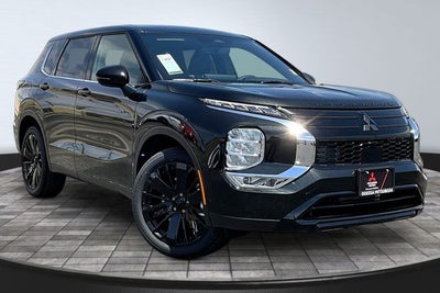 2026 Mitsubishi Outlander LE