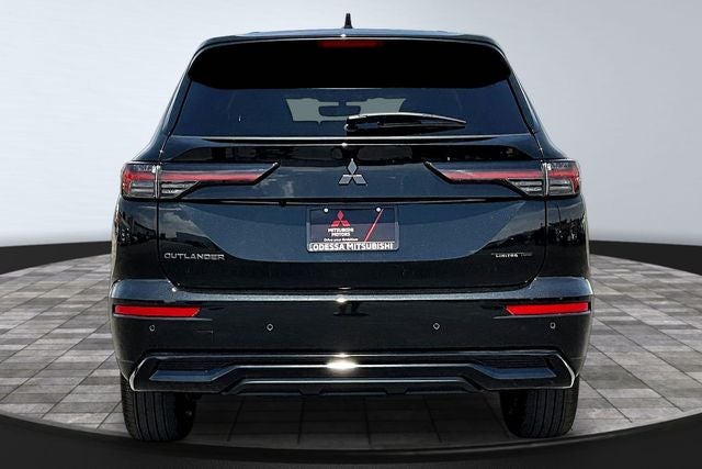 2026 Mitsubishi Outlander LE