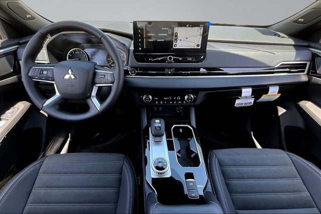 2026 Mitsubishi Outlander LE