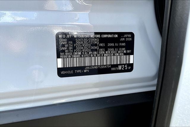 2026 Mitsubishi Outlander LE