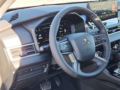 2026 Mitsubishi Outlander SE