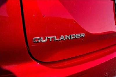 2026 Mitsubishi Outlander SE
