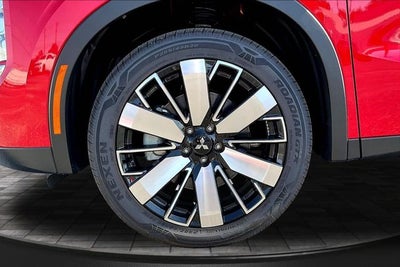 2026 Mitsubishi Outlander SE