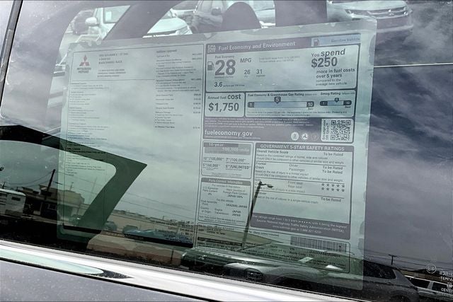 2026 Mitsubishi Outlander LE