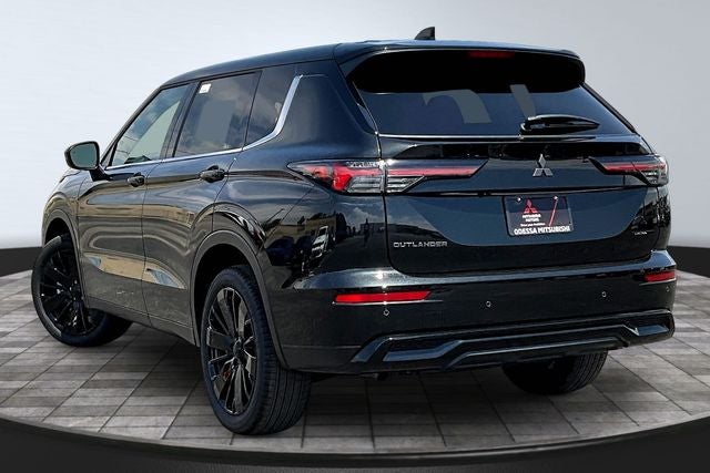 2026 Mitsubishi Outlander LE