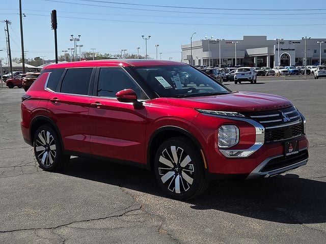 2026 Mitsubishi Outlander SE