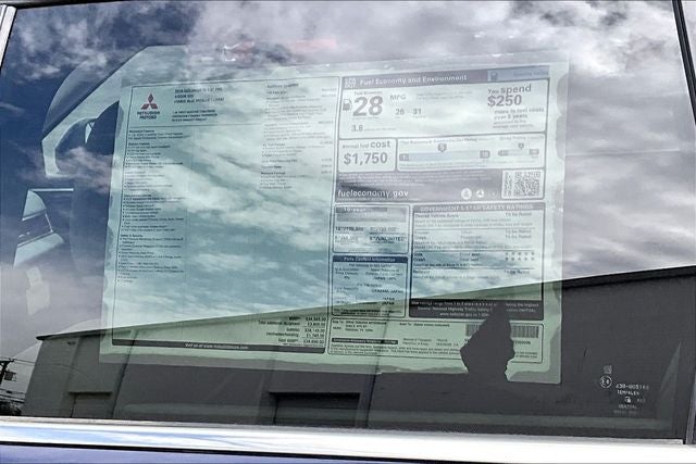 2026 Mitsubishi Outlander SE