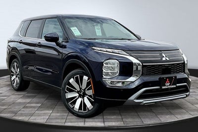 2026 Mitsubishi Outlander SE