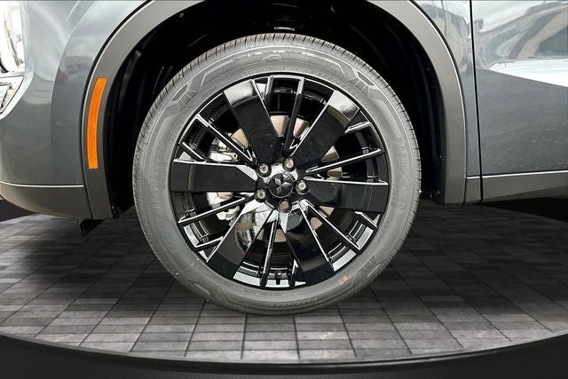 2026 Mitsubishi Outlander LE