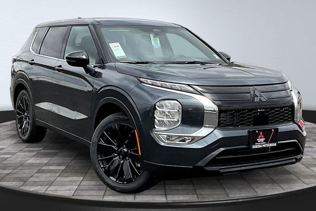 2026 Mitsubishi Outlander LE