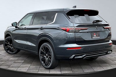 2026 Mitsubishi Outlander LE