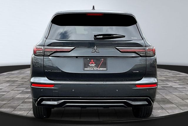 2026 Mitsubishi Outlander LE