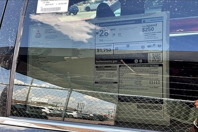2026 Mitsubishi Outlander LE