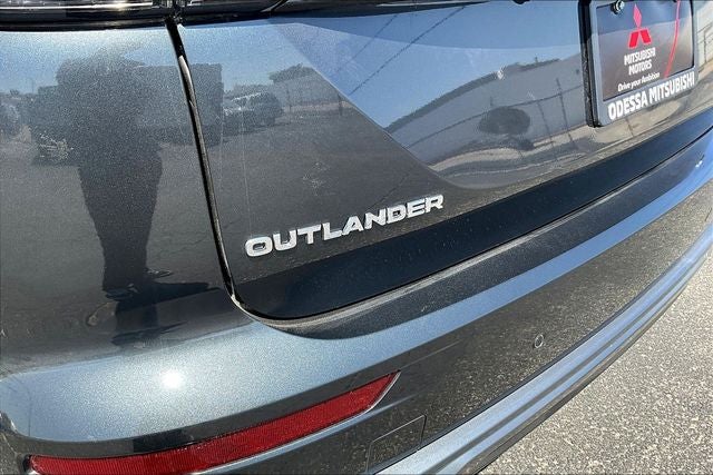 2026 Mitsubishi Outlander SE