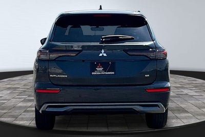 2026 Mitsubishi Outlander SE