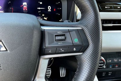2025 Mitsubishi Outlander SEL
