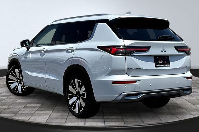 2025 Mitsubishi Outlander SEL