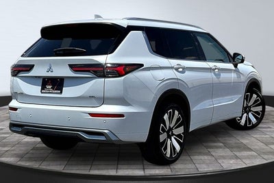 2025 Mitsubishi Outlander SEL