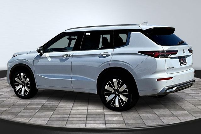 2026 Mitsubishi Outlander SEL