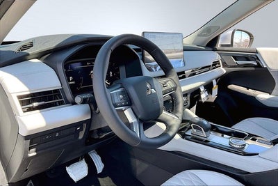 2026 Mitsubishi Outlander SEL