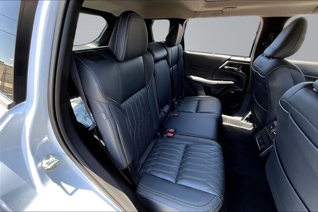 2026 Mitsubishi Outlander SEL