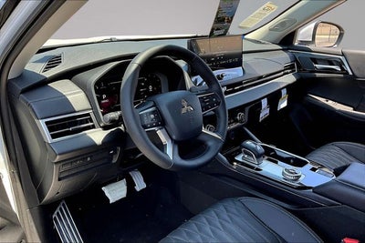 2026 Mitsubishi Outlander SEL