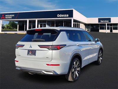 2026 Mitsubishi Outlander SEL