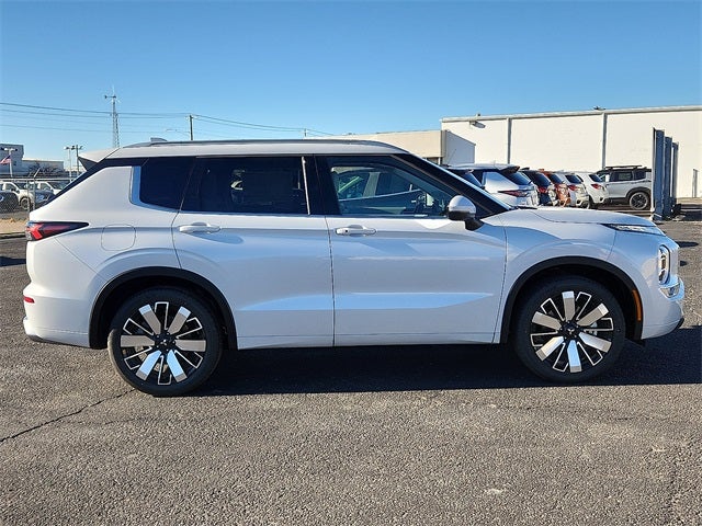 2026 Mitsubishi Outlander SEL