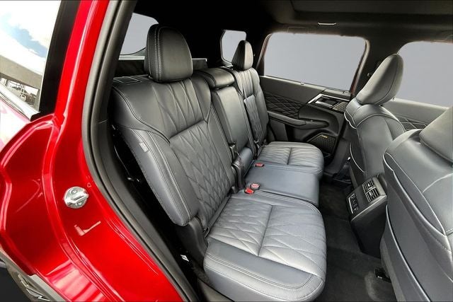 2026 Mitsubishi Outlander Black Edition