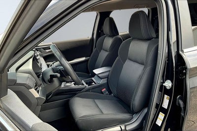 2024 Mitsubishi Outlander ES