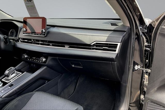 2024 Mitsubishi Outlander ES