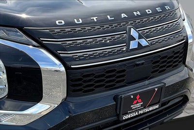 2024 Mitsubishi Outlander ES