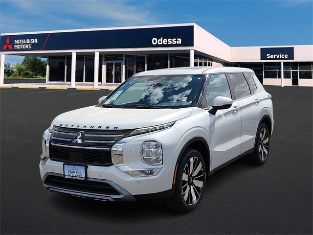 2025 Mitsubishi Outlander SE
