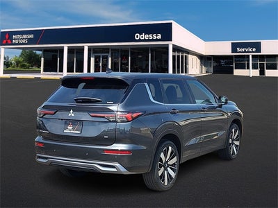 2025 Mitsubishi Outlander SE