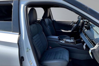 2026 Mitsubishi Outlander LE