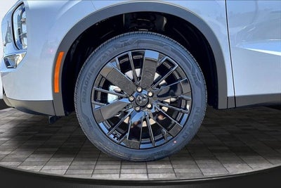 2026 Mitsubishi Outlander LE