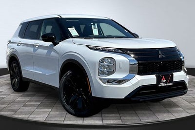 2026 Mitsubishi Outlander LE