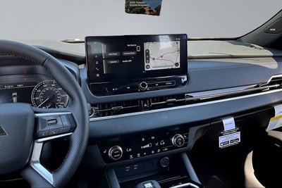 2026 Mitsubishi Outlander LE