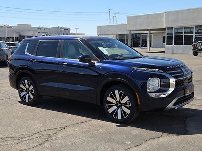 2026 Mitsubishi Outlander SE