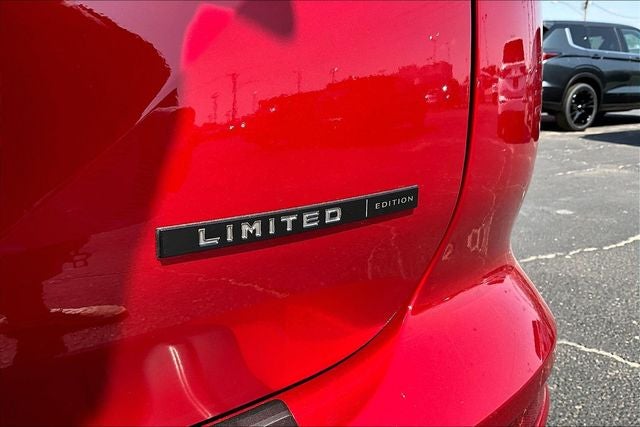 2026 Mitsubishi Outlander LE