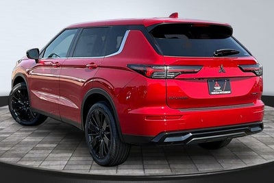2026 Mitsubishi Outlander LE