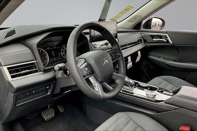 2026 Mitsubishi Outlander Trail Edition