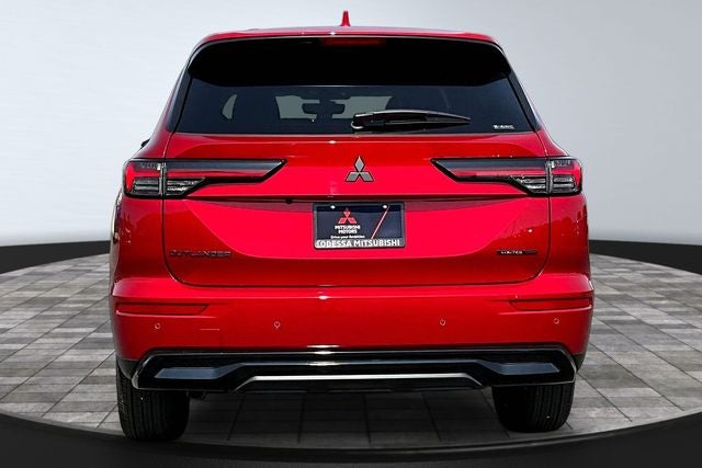 2026 Mitsubishi Outlander LE
